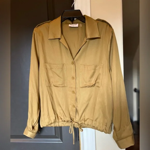 π
½ππ
Ύπ LNA Clothing Drapey Utility Shirt in Fennel Seed - Tencel - Picture 4 of 8
